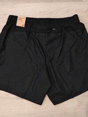 ASICS Men'sRunning Shorts 7 Inch Inseam Brand New With Tag